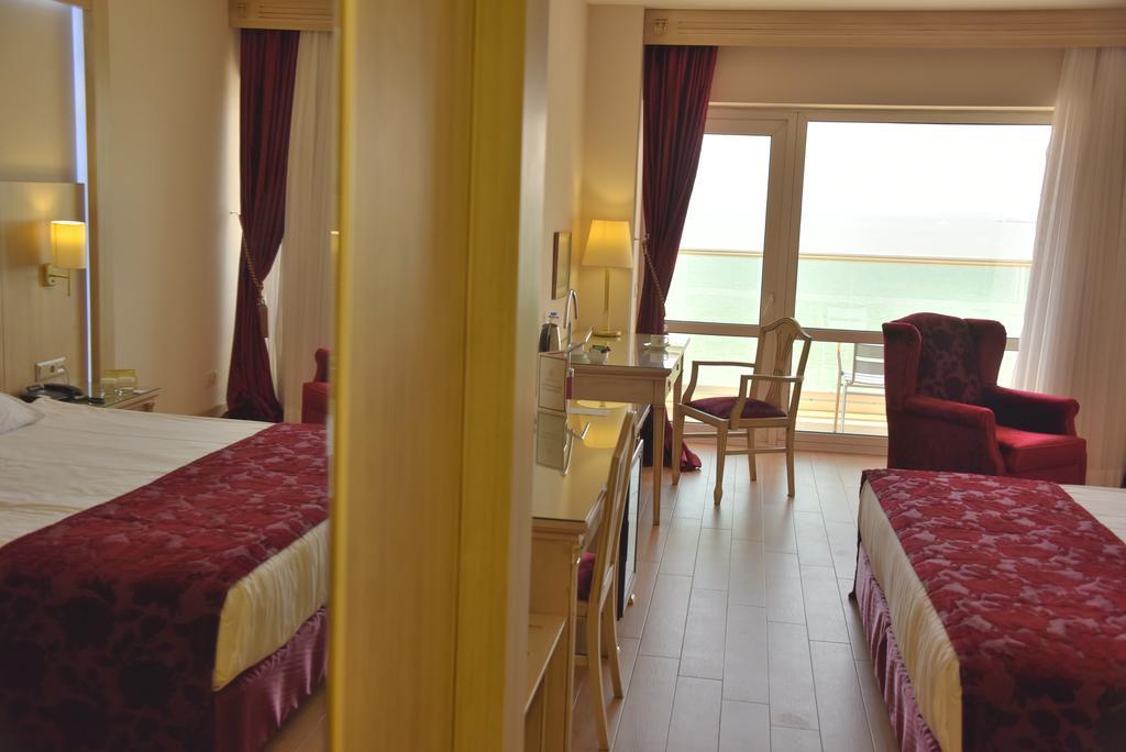 Ege Palas Izmir Exterior photo