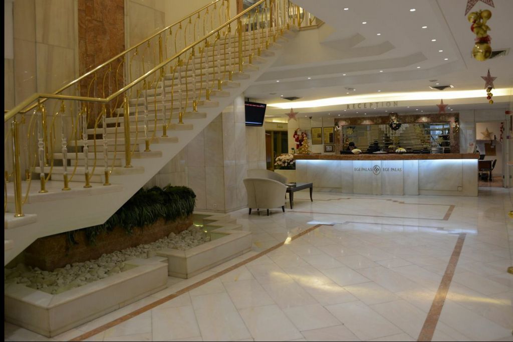 Ege Palas Izmir Exterior photo