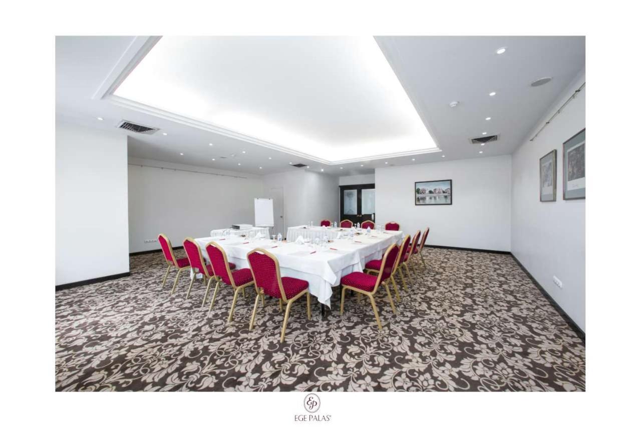 Ege Palas Izmir Exterior photo